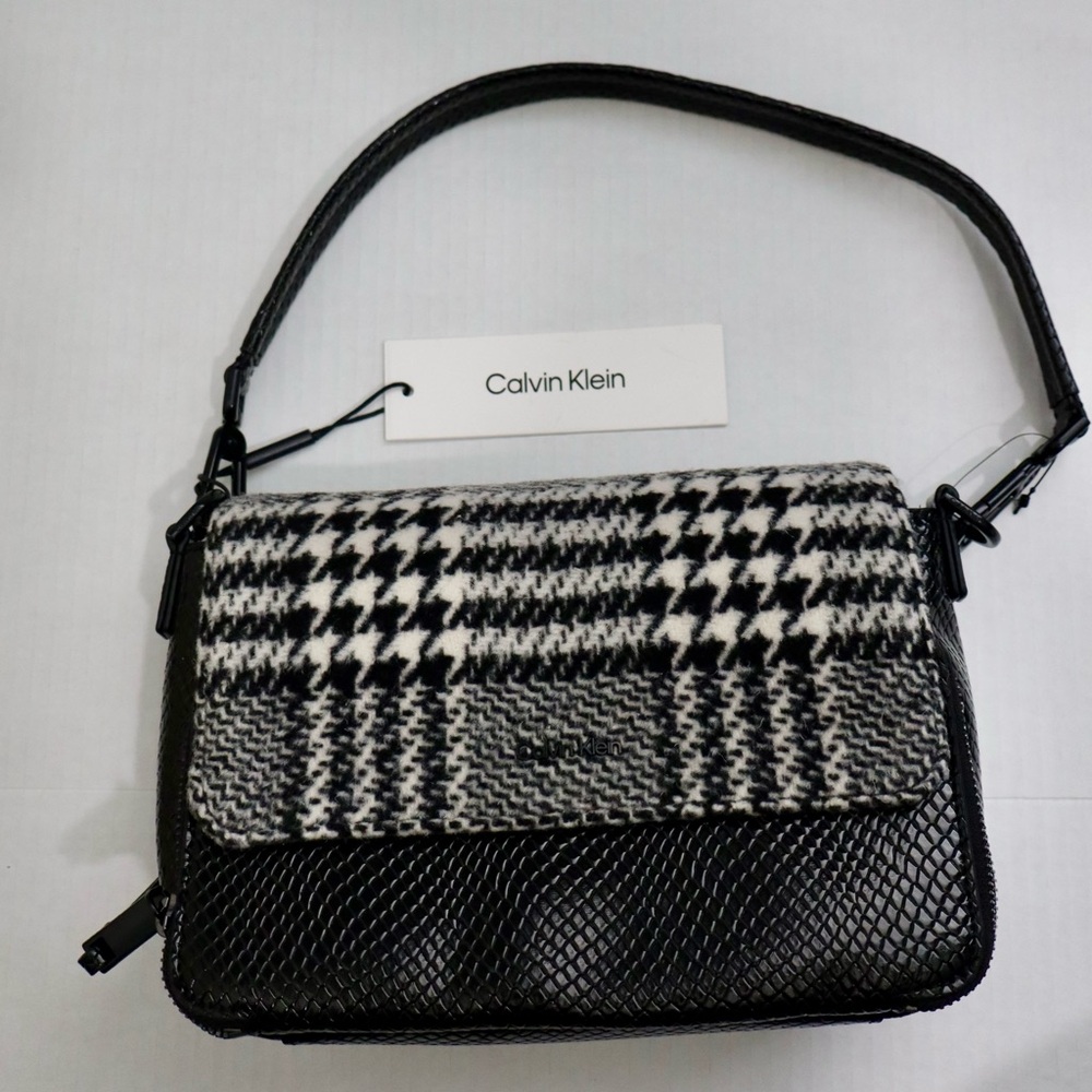 Calvin Klein Ashley Shoulder Bag